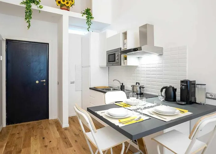 Rent - Duomo Brera - Elegant In Design District